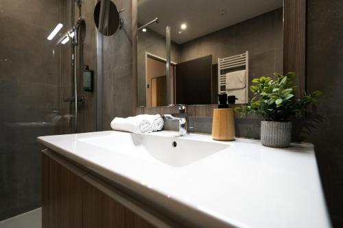 nemea appart hotel paris levallois