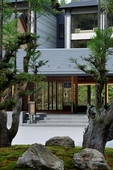 roku kyoto lxr hotels and resorts