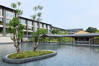 roku kyoto lxr hotels and resorts