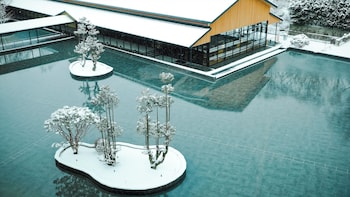 roku kyoto lxr hotels and resorts