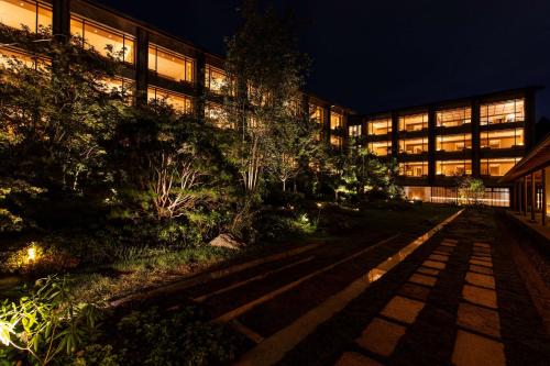 roku kyoto lxr hotels and resorts