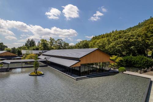 roku kyoto lxr hotels and resorts