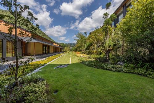 roku kyoto lxr hotels and resorts