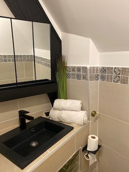 chateau de saint genix