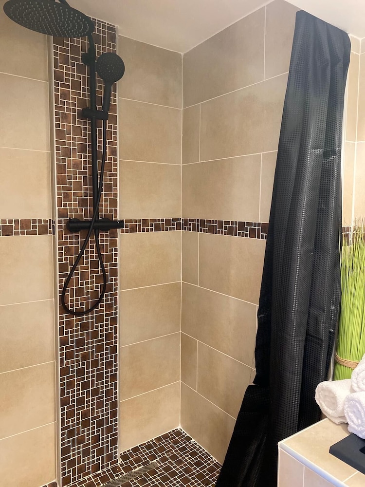 chateau de saint genix