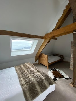 chateau de saint genix