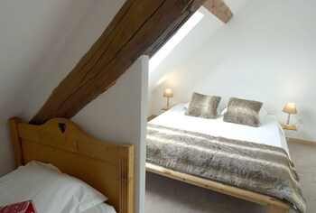 chateau de saint genix