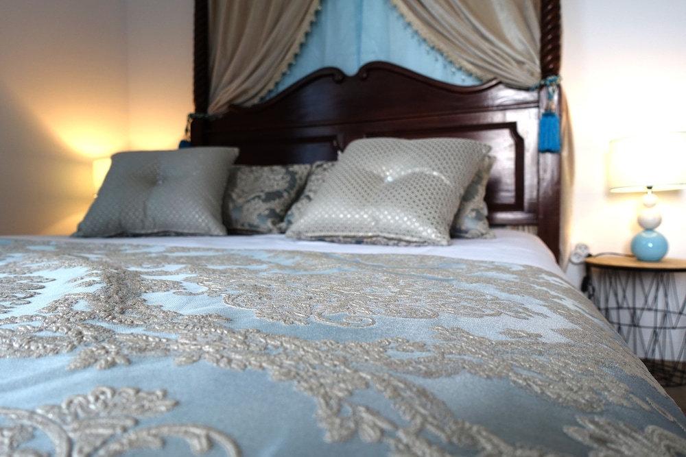 chateau de saint genix