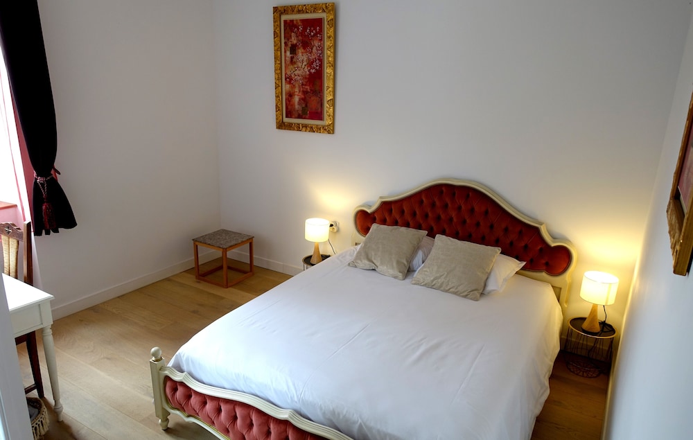 chateau de saint genix