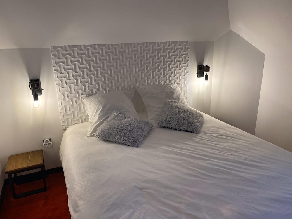 chateau de saint genix