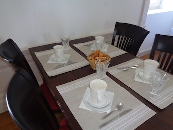 chateau de saint genix