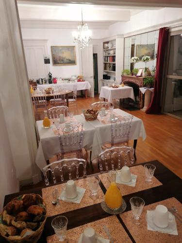 chateau de saint genix