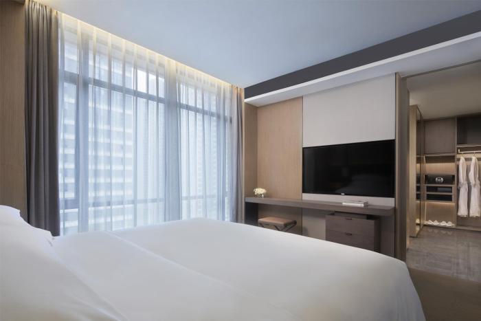 the meixi lake changsha marriott executive apartments