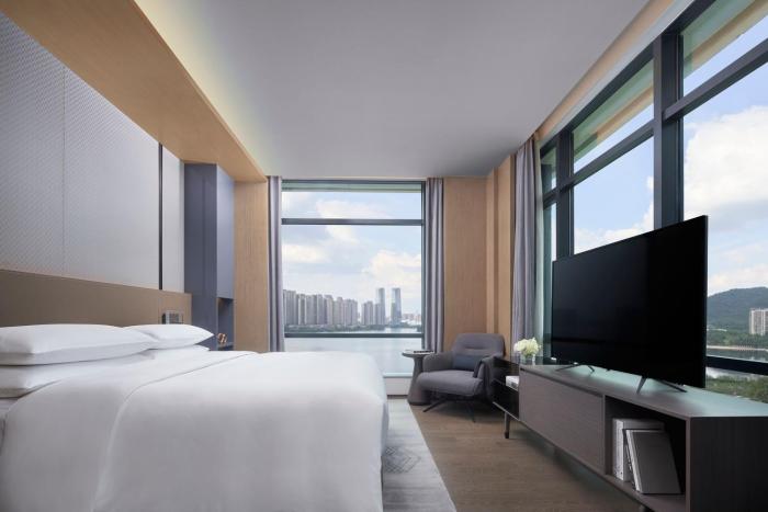 the meixi lake changsha marriott executive apartments