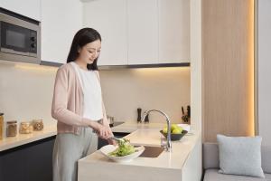 the meixi lake changsha marriott executive apartments