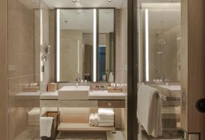 the meixi lake changsha marriott executive apartments