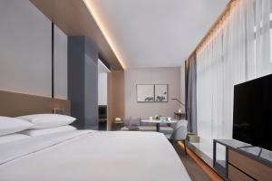 the meixi lake changsha marriott executive apartments