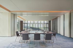 the meixi lake changsha marriott executive apartments