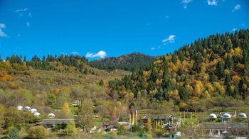 conrad jiuzhaigou