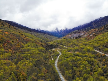 conrad jiuzhaigou