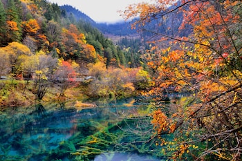 conrad jiuzhaigou