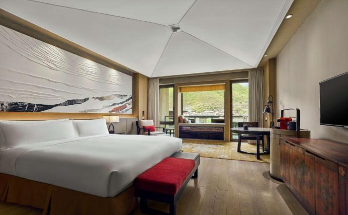 conrad jiuzhaigou