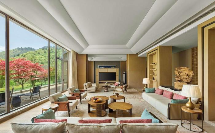 conrad jiuzhaigou