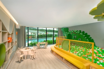 somerset feliz ho chi minh city