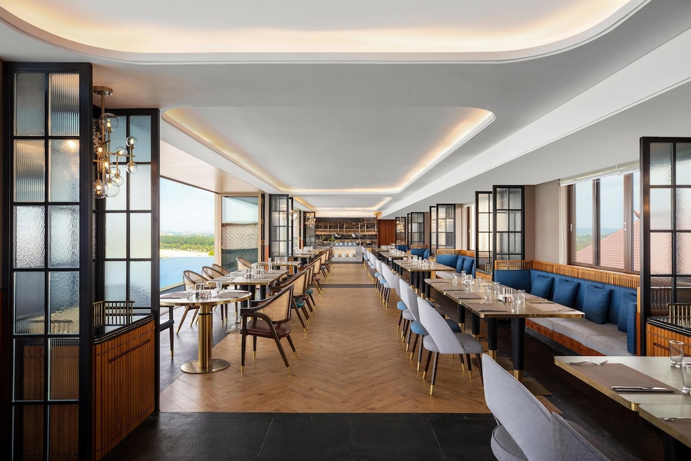 sheraton maoming romantic beach resort