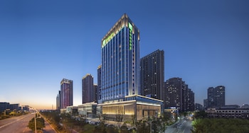 Holiday Inn Fuyang, An Ihg Hotel,Anhui>>Fuyang,3.5 star