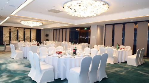 holiday inn fuyang an ihg hotel
