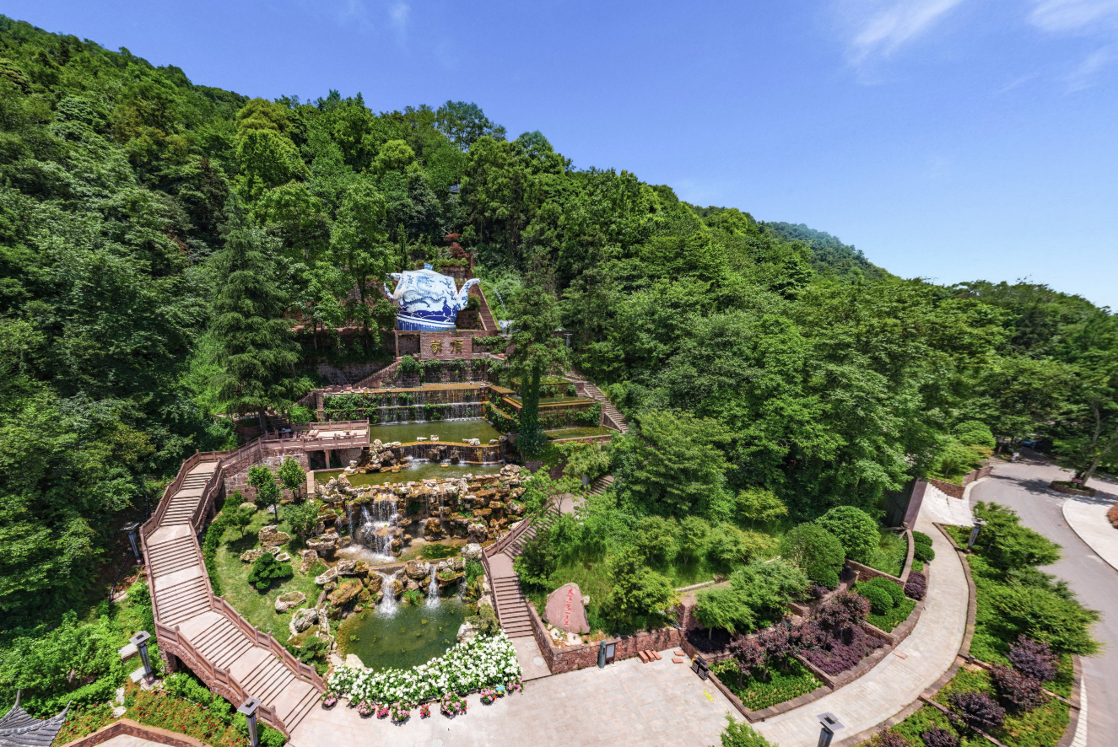 holiday inn resort mengding mountain an ihg hotel