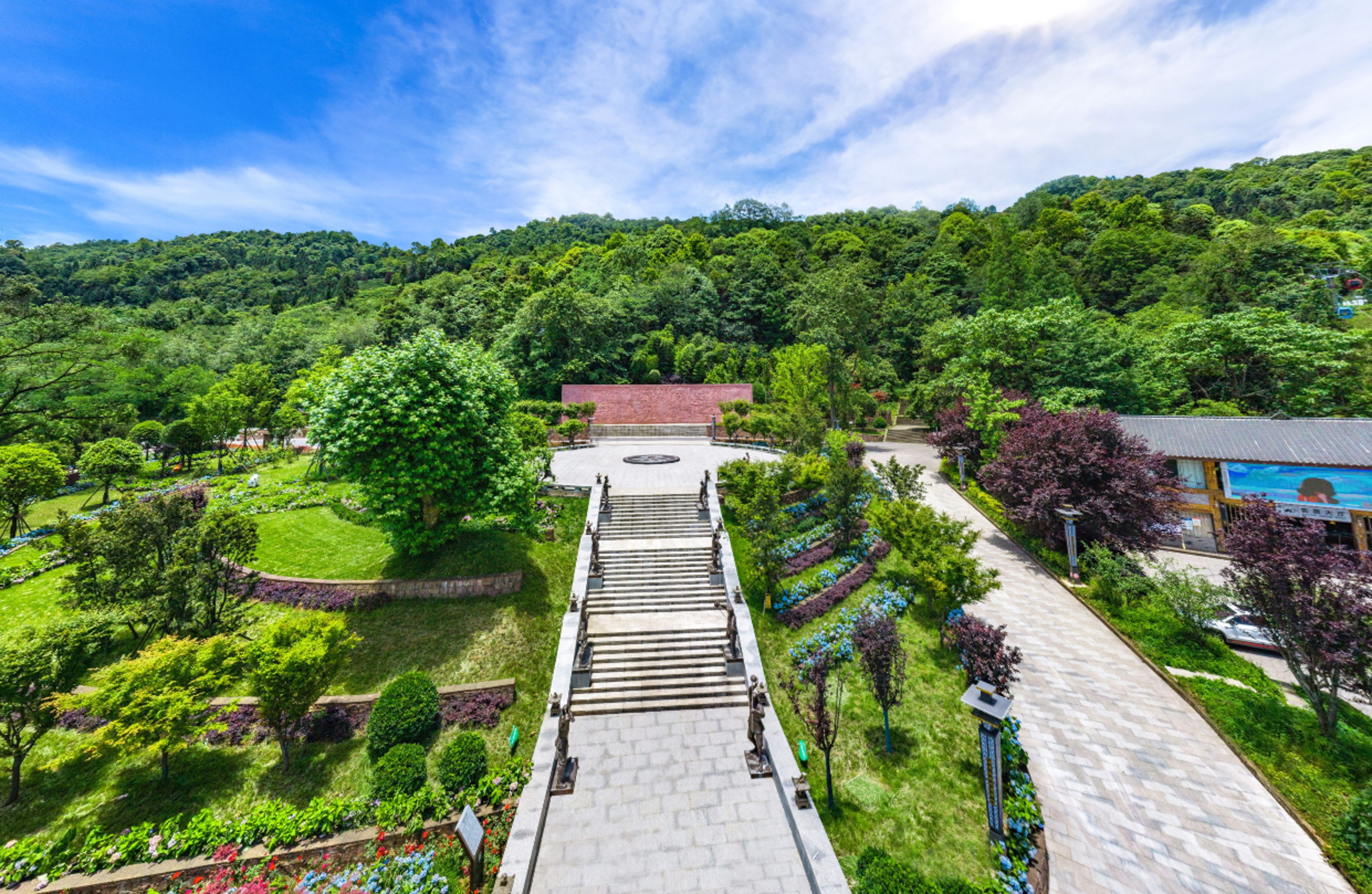 holiday inn resort mengding mountain an ihg hotel