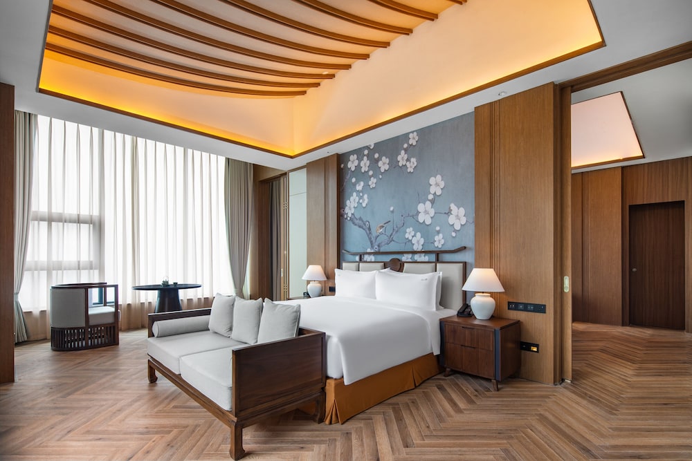 holiday inn resort mengding mountain an ihg hotel