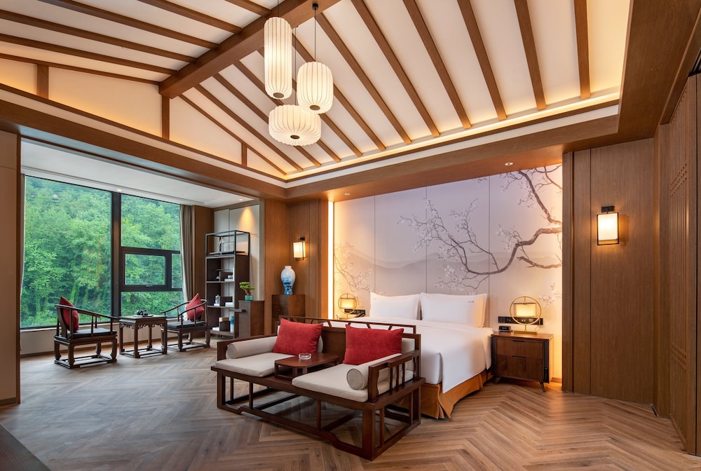 holiday inn resort mengding mountain an ihg hotel