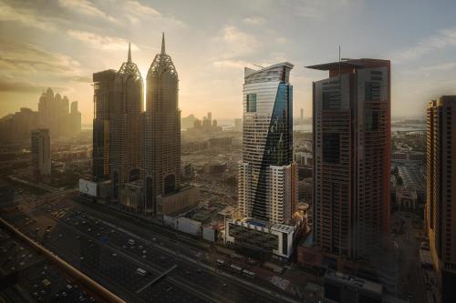 staybridge suites dubai internet city an ihg hotel