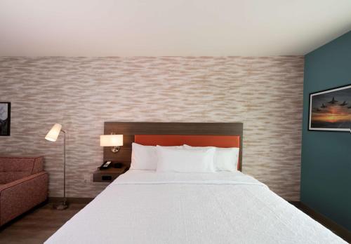 home2 suites by hilton riverside march air force base