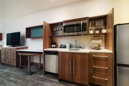 home2 suites by hilton riverside march air force base