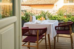 maalot luxury hotel