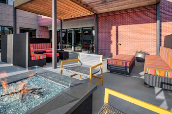 home2 suites by hilton omaha i 80 at 72nd street ne