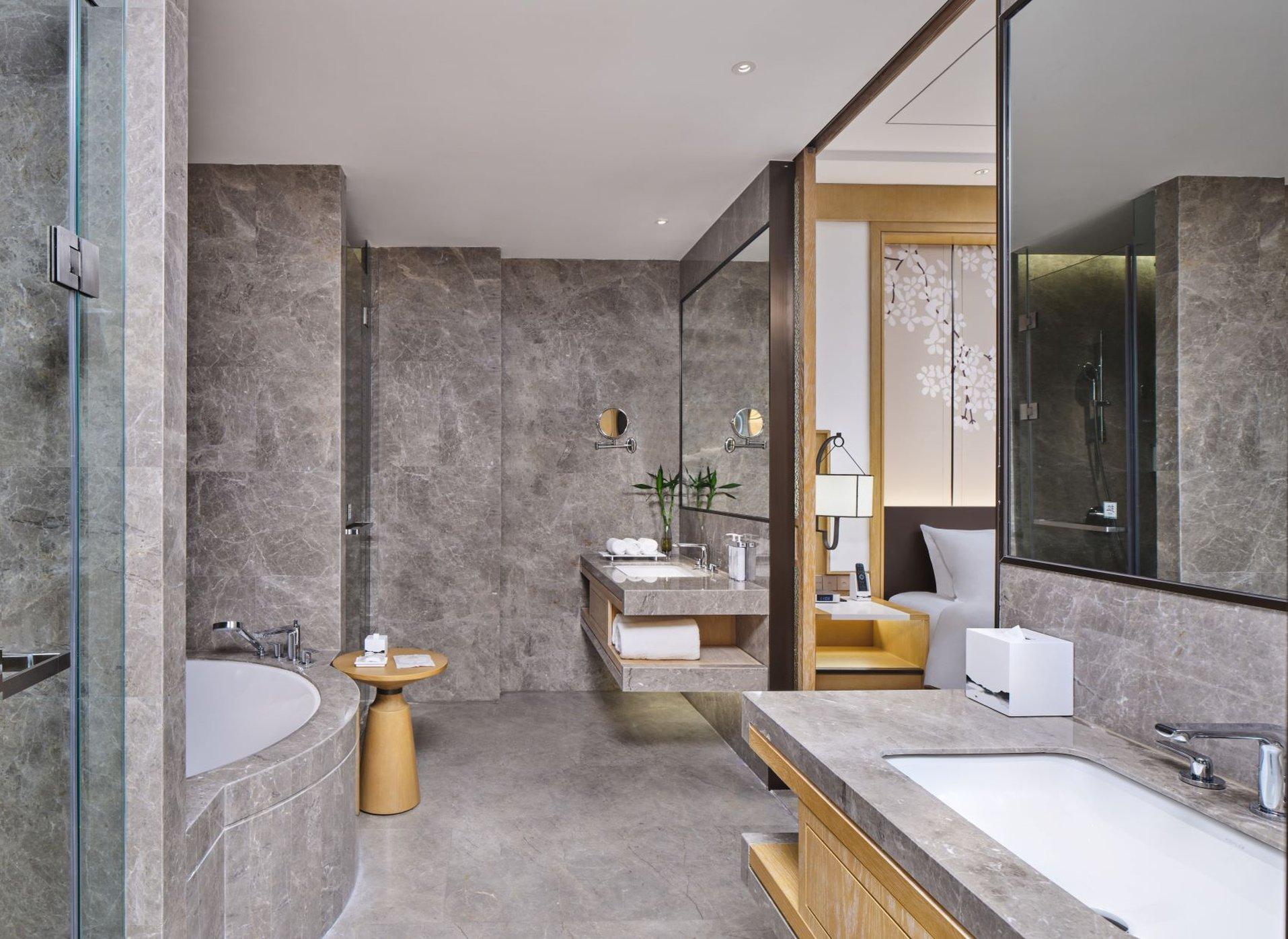 hualuxe suzhou bay hot spring resort an ihg hotel
