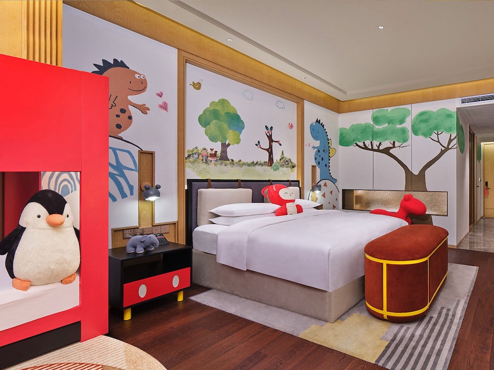 hualuxe suzhou bay hot spring resort an ihg hotel
