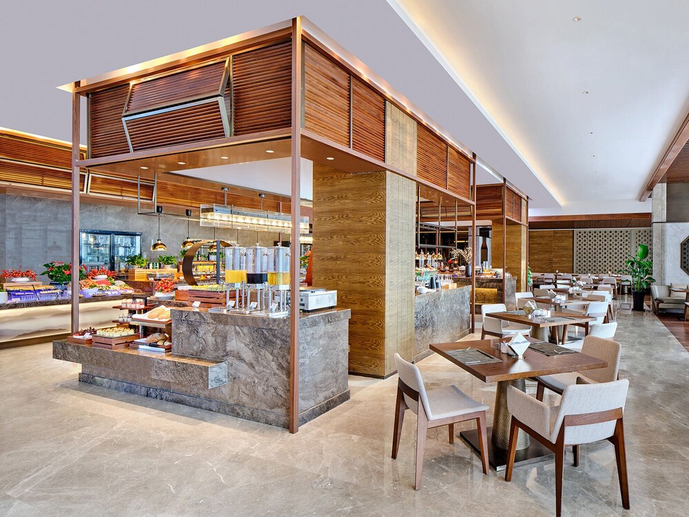 hualuxe suzhou bay hot spring resort an ihg hotel