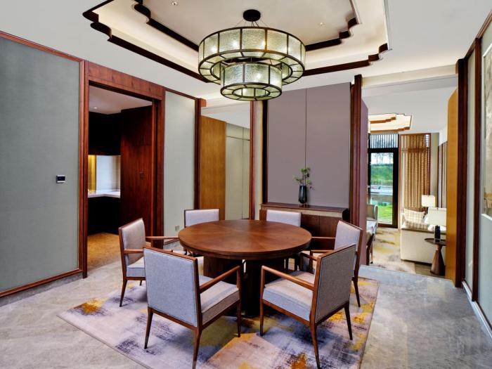 hualuxe suzhou bay hot spring resort an ihg hotel