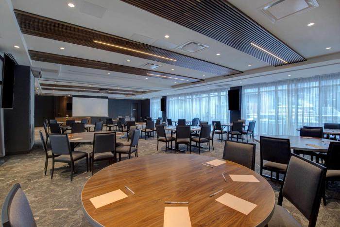 homewood suites by hilton montreal downtown qc