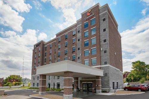mainstay suites cincinnati university uptown
