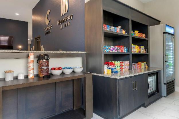 mainstay suites cincinnati university uptown