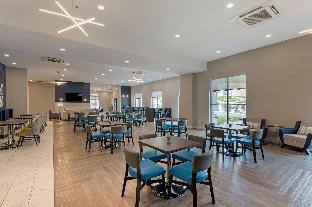mainstay suites cincinnati university uptown