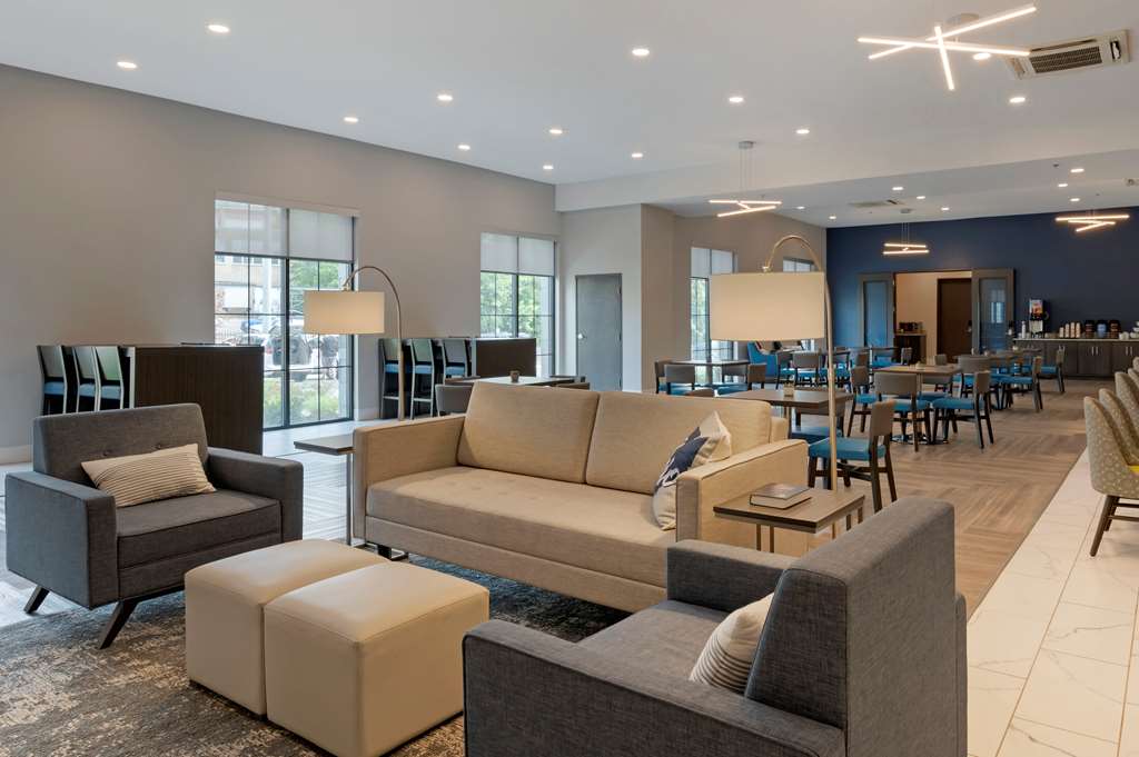 mainstay suites cincinnati university uptown