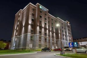mainstay suites cincinnati university uptown